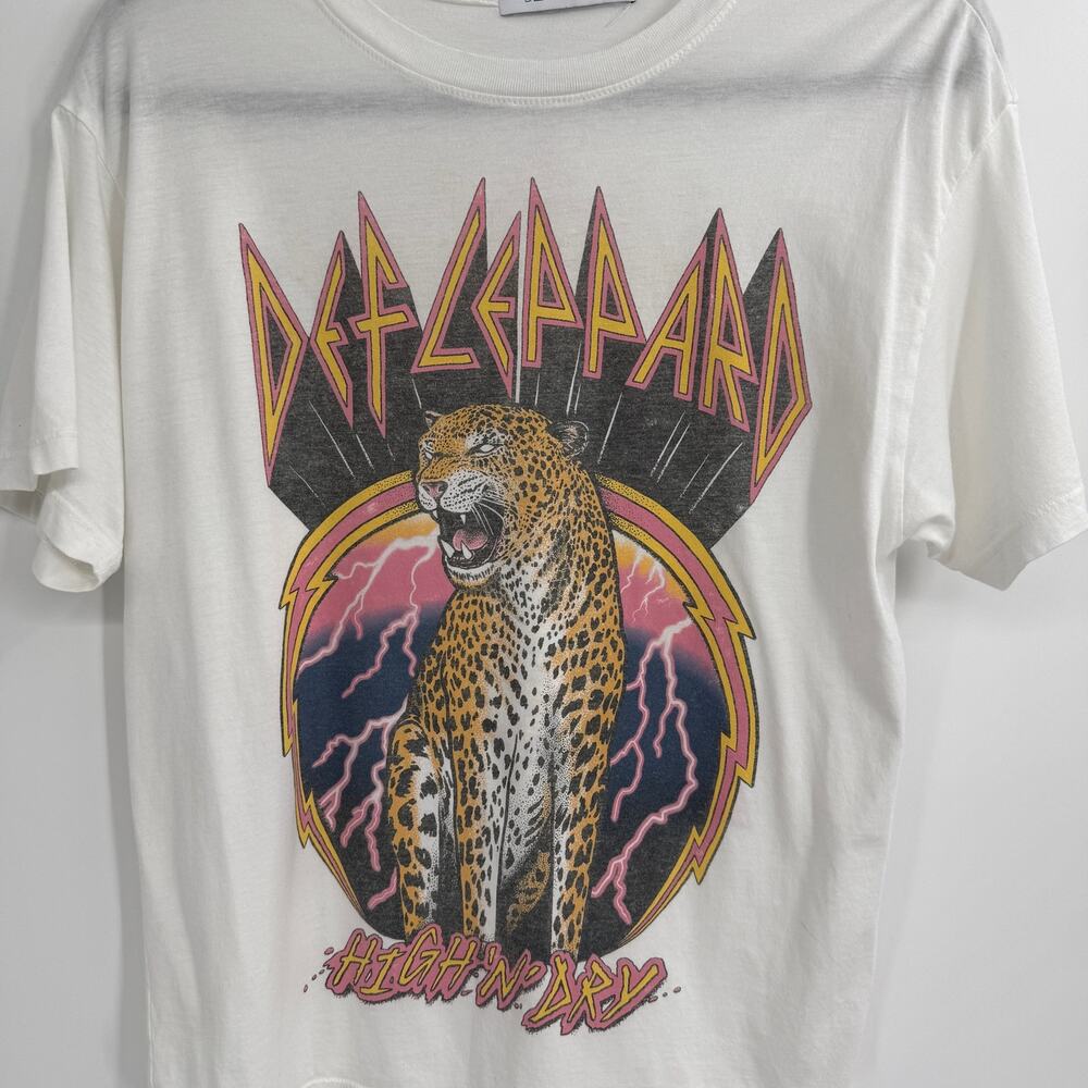 Daydreamer Women's White Def Leppard High 'n Dry Graphic Tee T-shirt Size XS - Picture 4 of 7